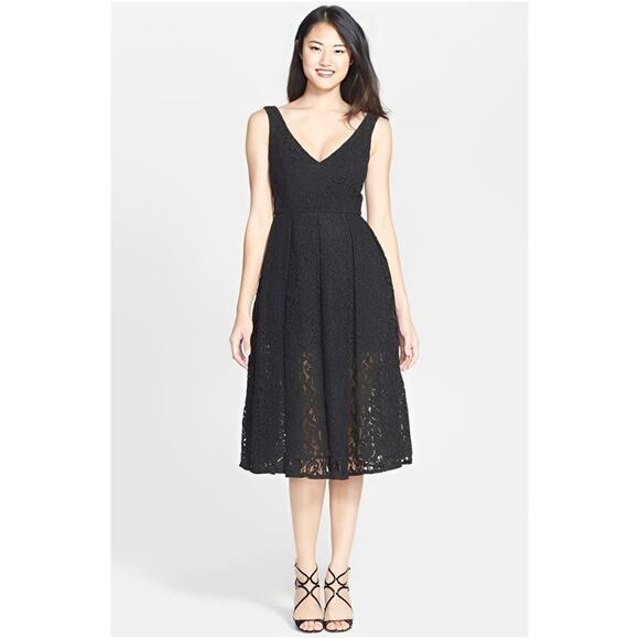 Bardot Lace Fit and Flare Sleeveless V Neck Floral Flirty Midi Dress | US 8 - Picture 9 of 9